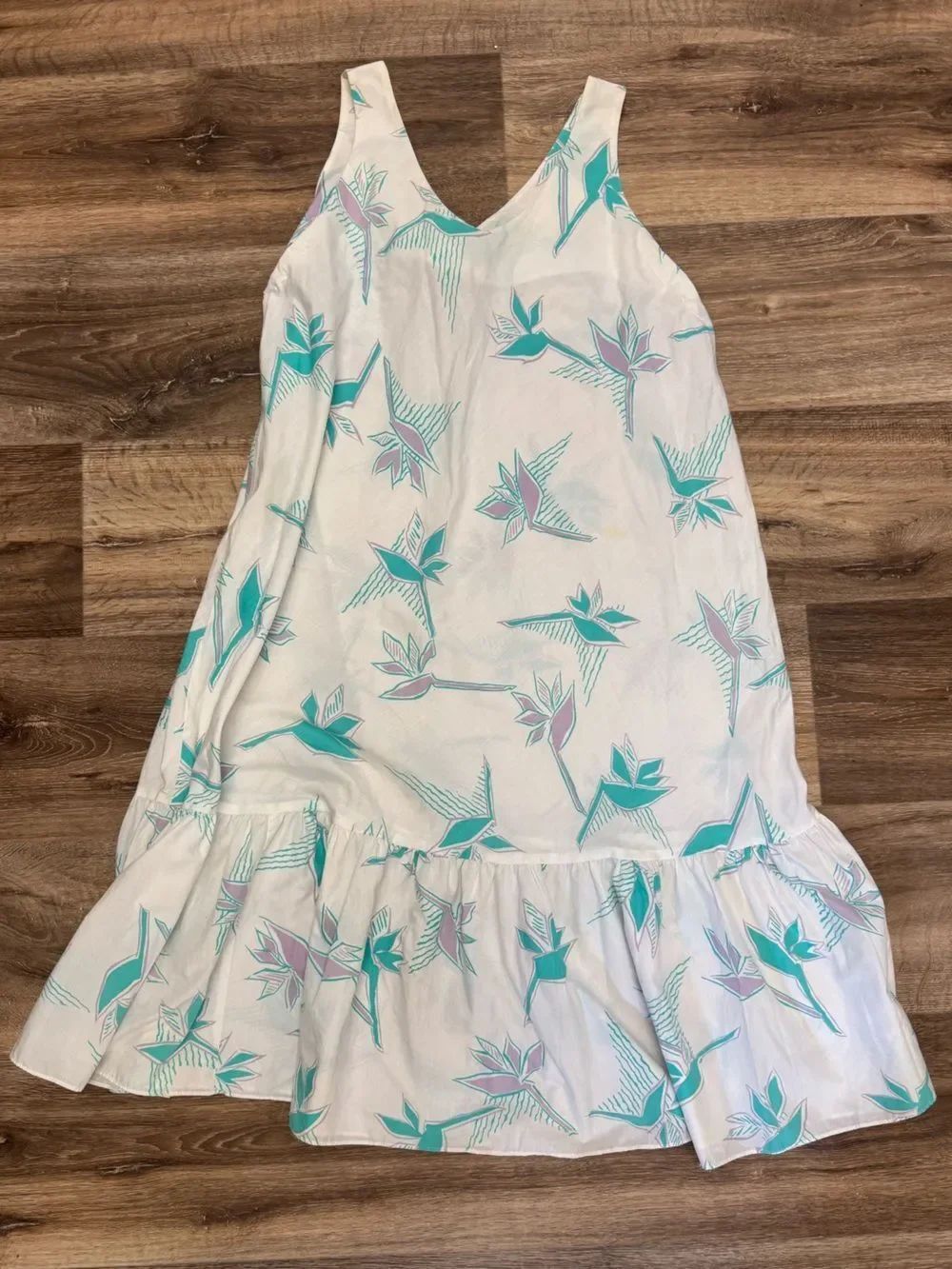 Hilo Hattie Hawaii White Lightweight Sleeveless Tropical Dress Women’s Medium
